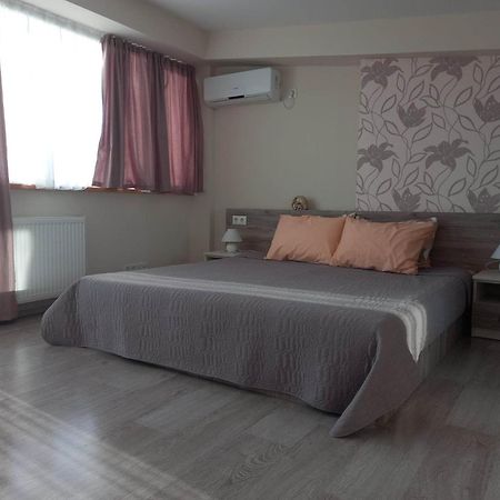 Hotel Tbilisi Apart Екстер'єр фото